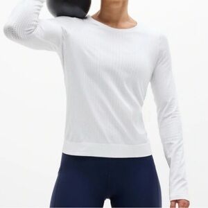 NWT Athleta In Motion Seamless Top